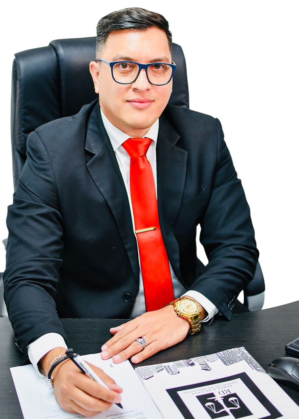Dr. Víctor Román